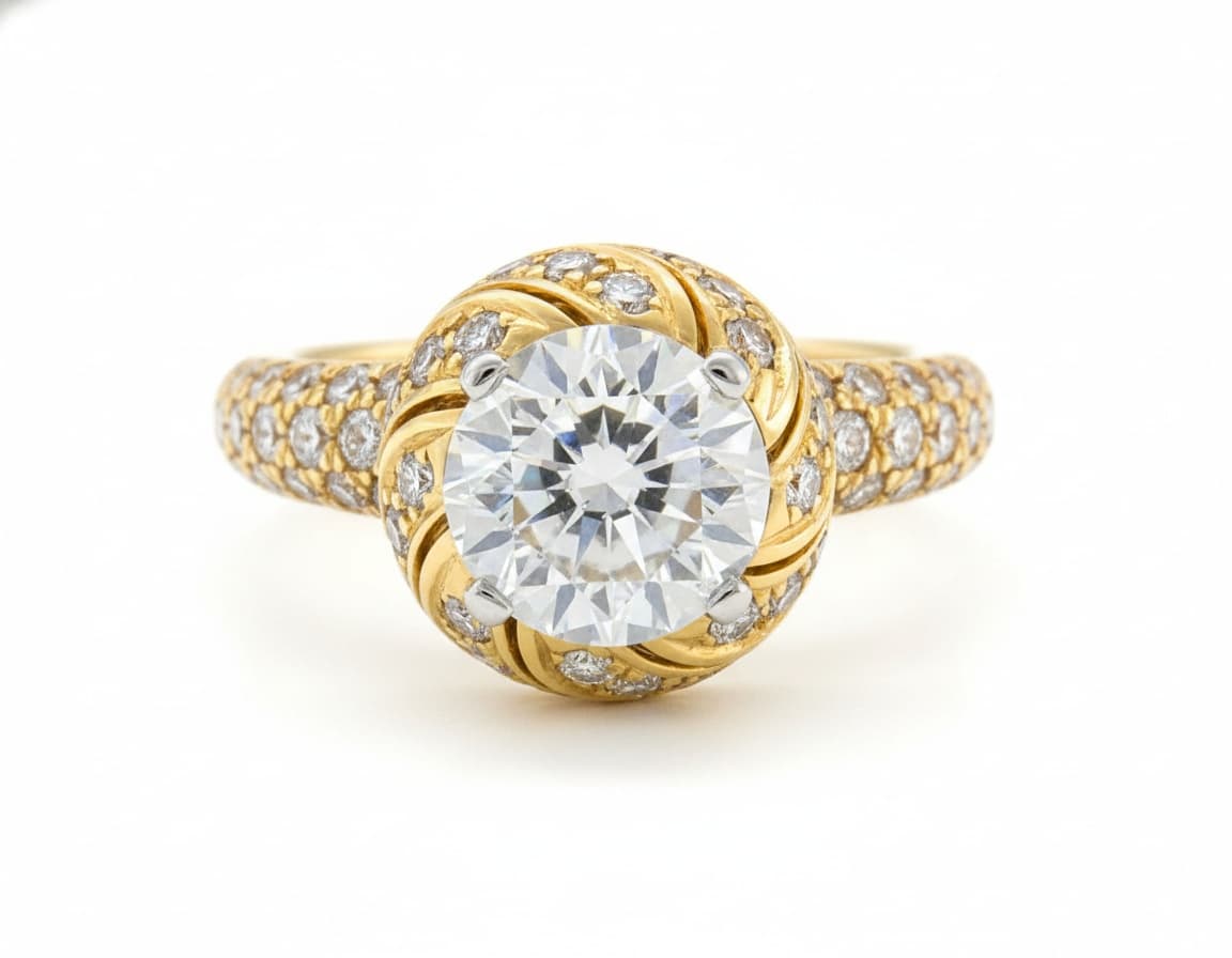 The Sculptural Solitaire