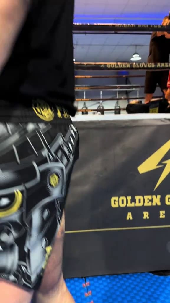 Key event frame at 00:03