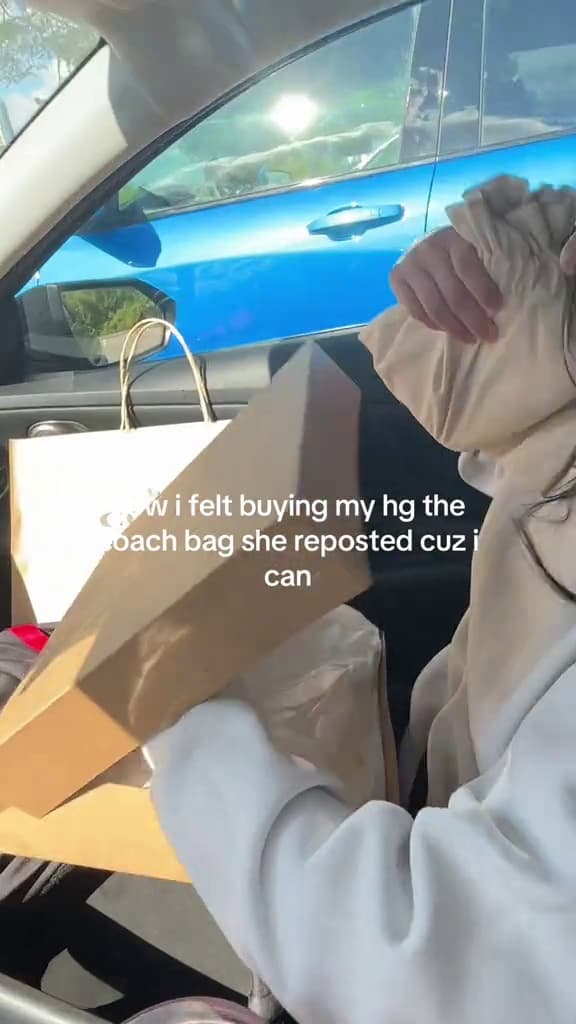 Key event frame at 00:10