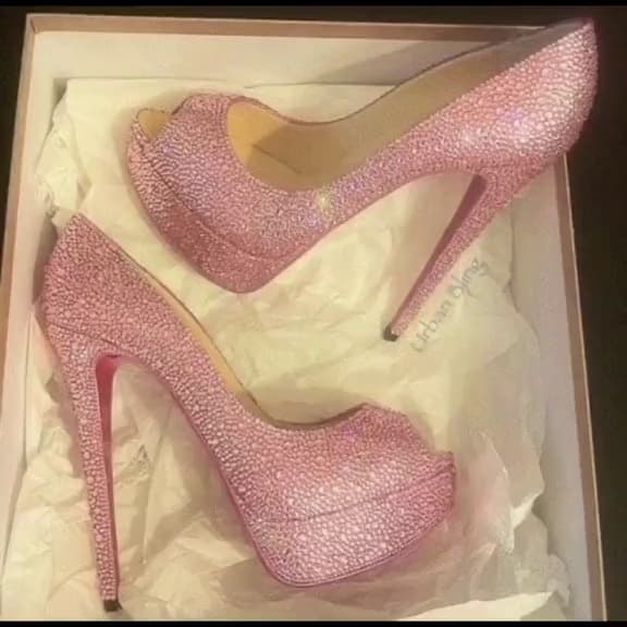 Key event frame at 00:06