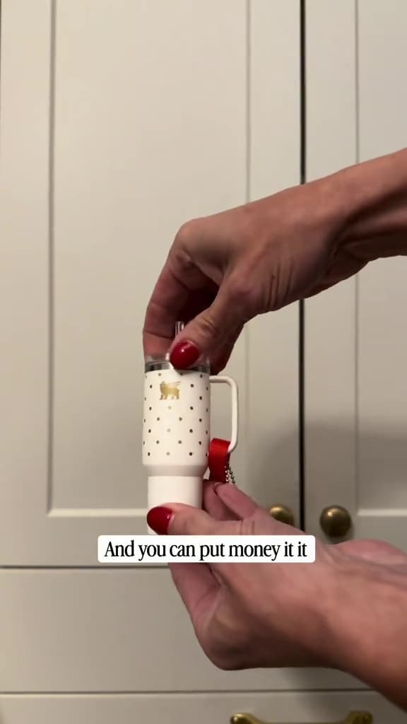 Key event frame at 00:05