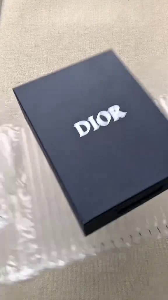 Key event frame at 00:02