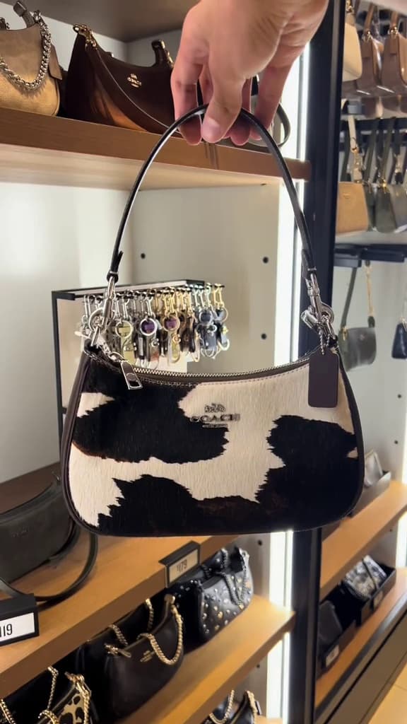 Key event frame at 00:05