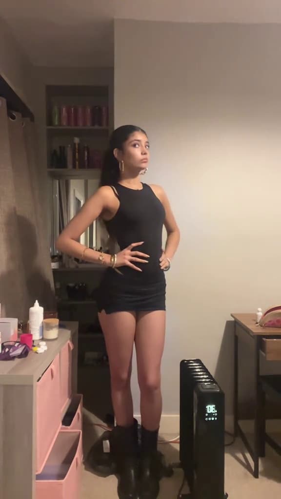 Key event frame at 00:05