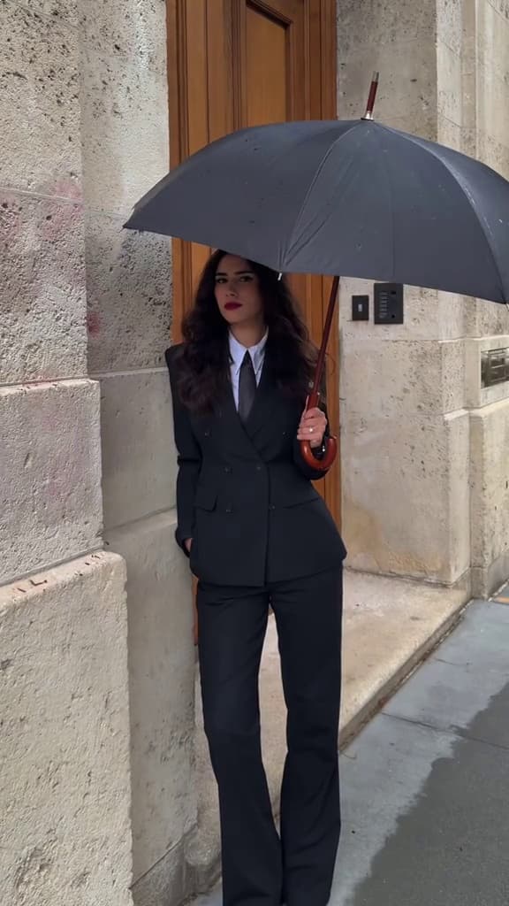 Key event frame at 00:15