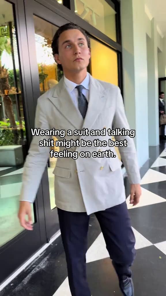 Key event frame at 00:02