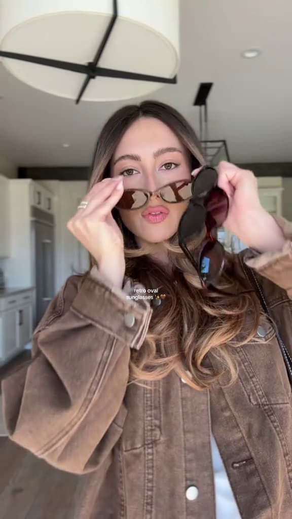 Key event frame at 00:01