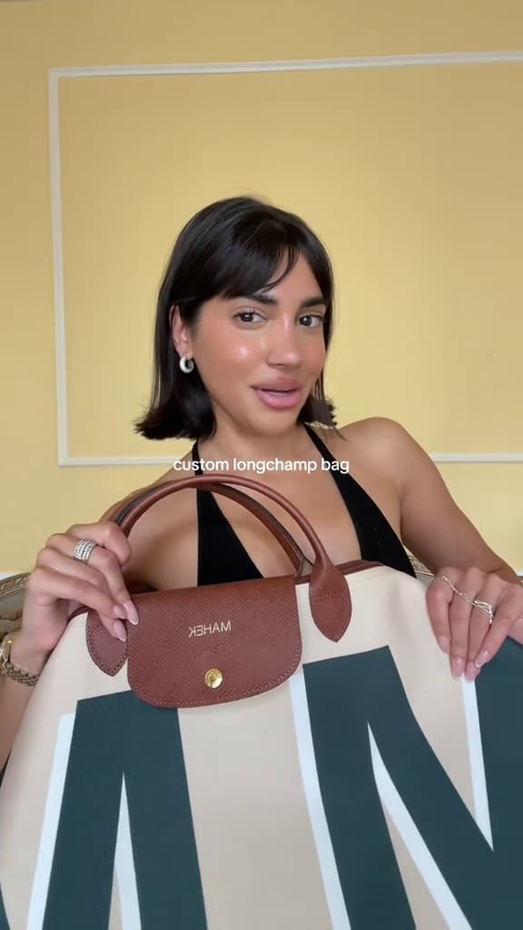 Key event frame at 00:01