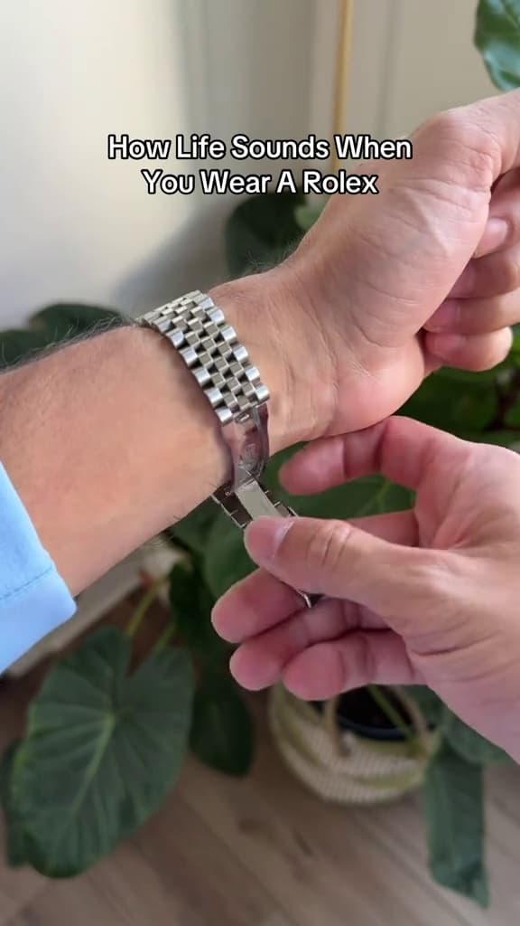 Key event frame at 00:02