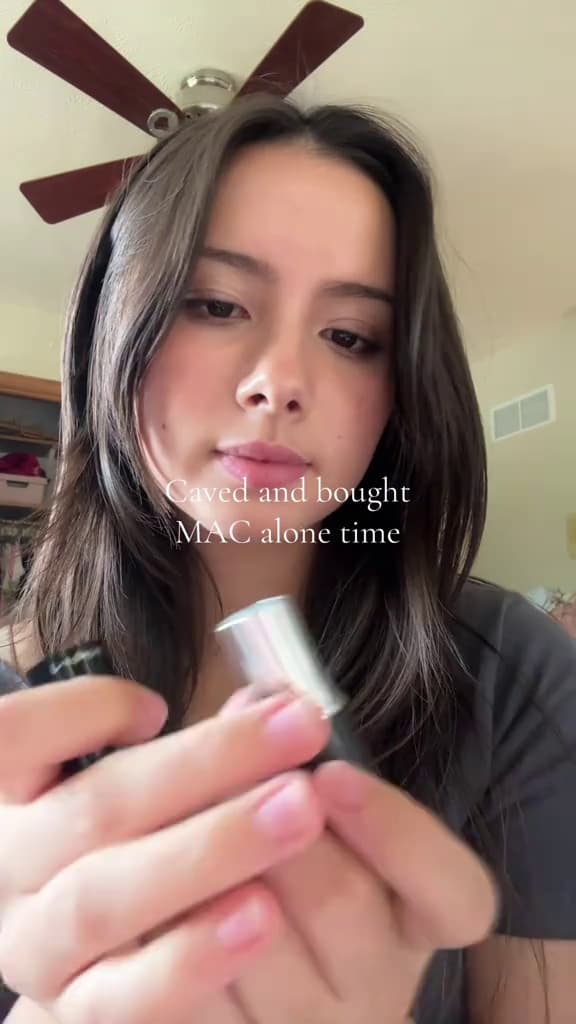 Key event frame at 00:02